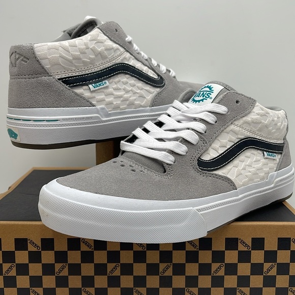 Vans Men’s Bmx Style 114 Peraza Grey/White
VN0A4BXL1XM
Sneakers - Picture 8 of 16